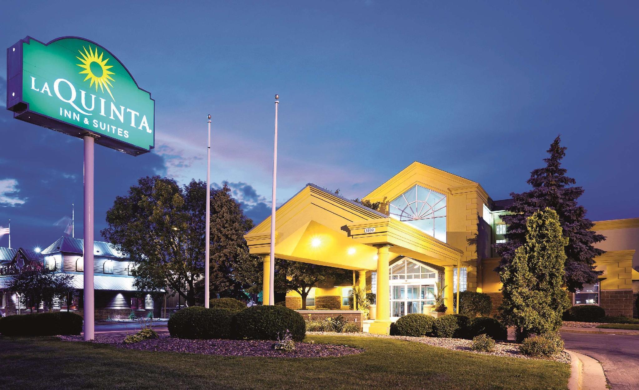 La Quinta By Wyndham Appleton College Avenue Hotel Exterior photo