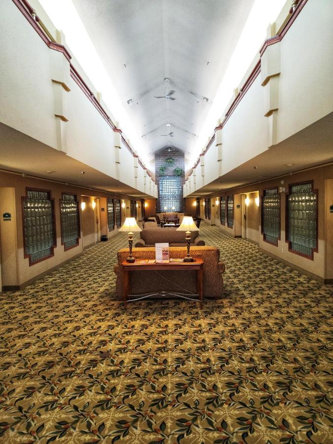 La Quinta By Wyndham Appleton College Avenue Hotel Exterior photo
